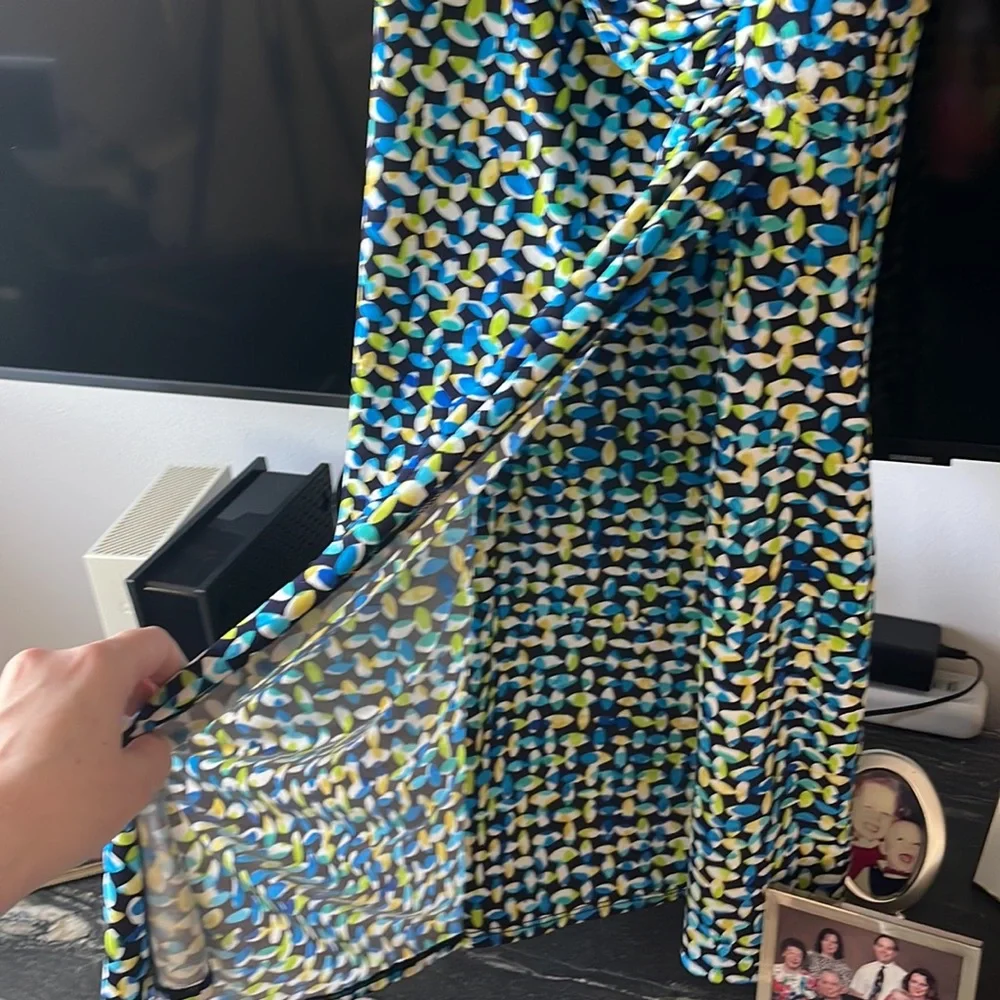 NWT Laundry by Shelli Segal faux wrap dress - Picture 4 of 6